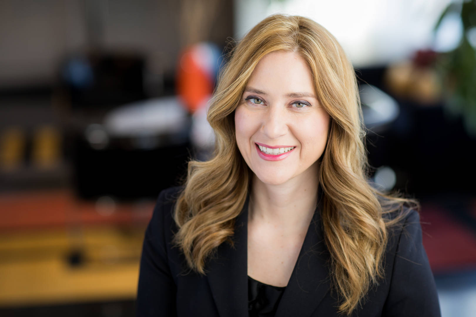 Stefanie_Perry_HeadShot